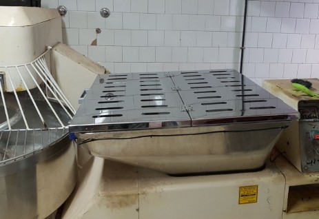 PESADORA CON ELEVADOR